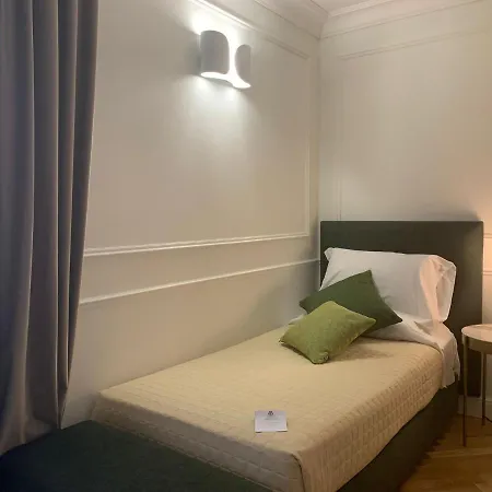 Palazzo Franceschini 3*