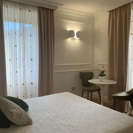 Palazzo Franceschini 3*