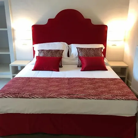 Palazzo Franceschini 호텔 3*