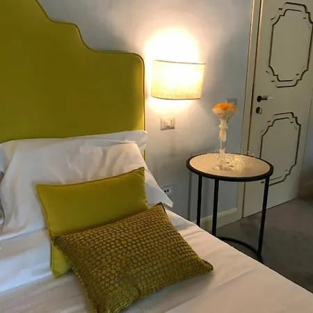 Palazzo Franceschini Hotel