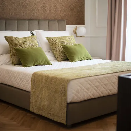 Palazzo Franceschini 호텔 3*