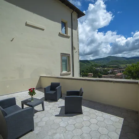 Palazzo Franceschini 호텔 3*