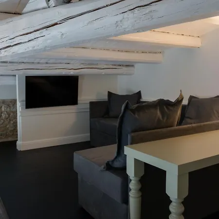 Palazzo Franceschini 3*
