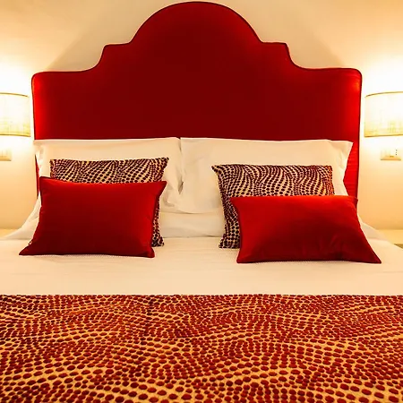 Palazzo Franceschini Hotel 3*