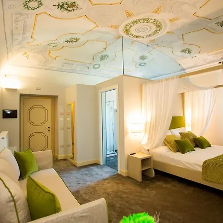 호텔 Palazzo Franceschini 3*