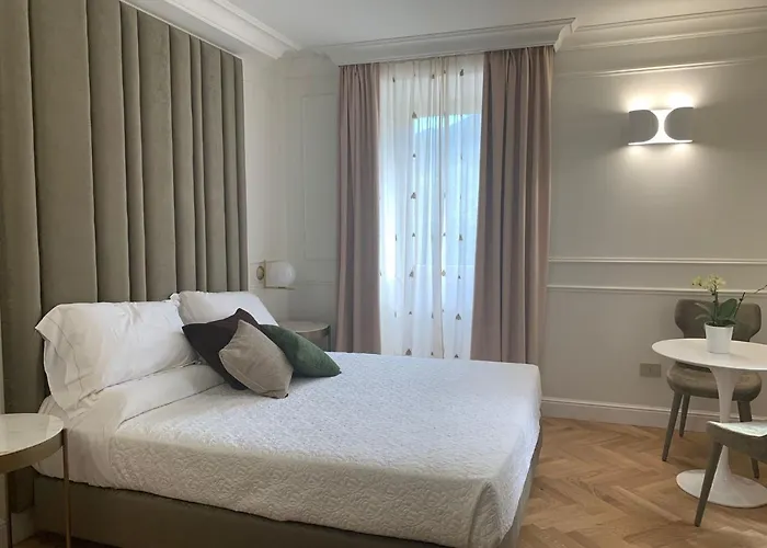 Hotel Palazzo Franceschini 3*