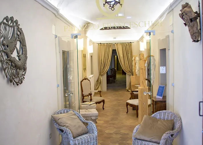 Hotel Palazzo Franceschini 3*