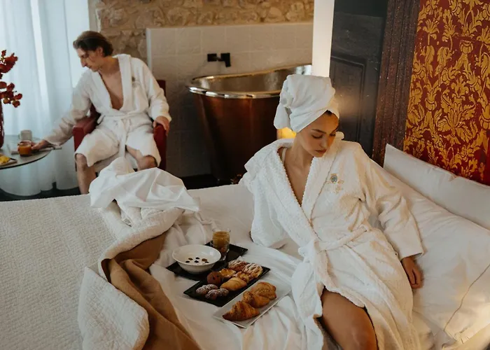 Palazzo Franceschini Hotel